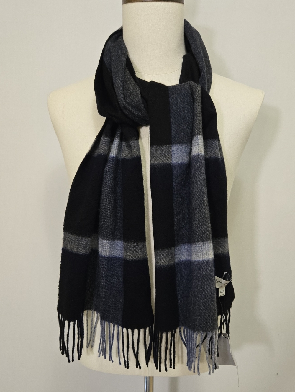 Hickey Freeman Plaid Cashmere and Wool Fringe Scarf Mens Black Gray Blue - Picture 12 of 12